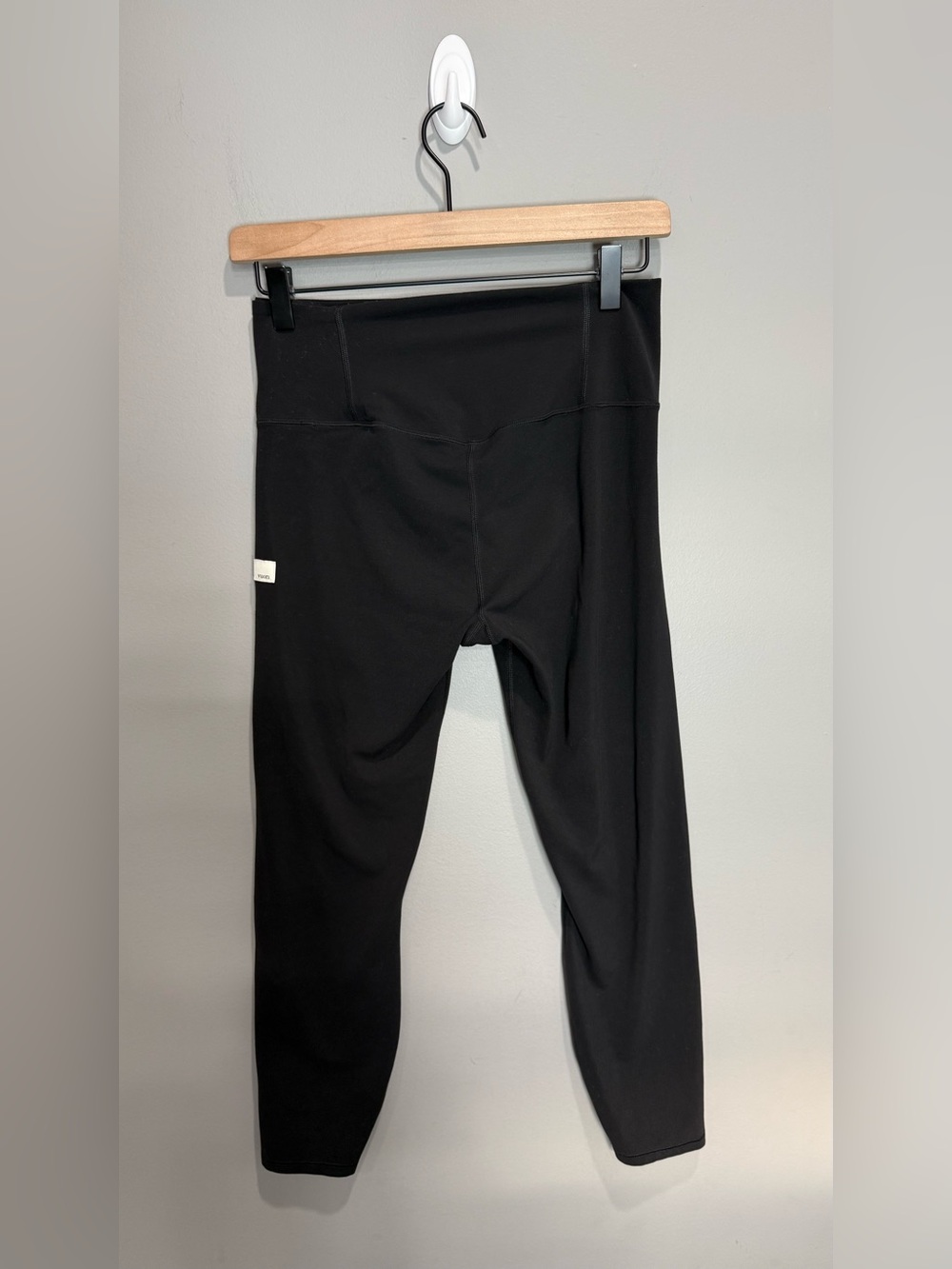 Vuori AllTheFeels Leggings Black Medium BlissBlend High Rise 7/8 - Picture 5 of 7
